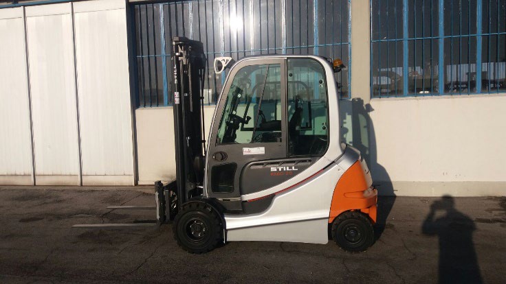 Still RX 60 25 35 in cantiere